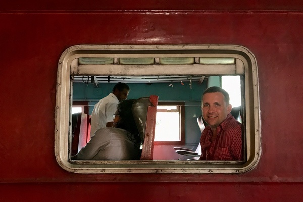 Mark im Zug nach Polonnaruwa, Sri Lanka