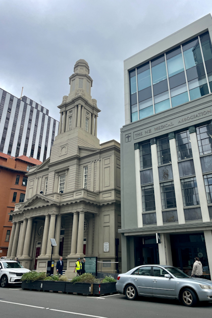Wellington 42