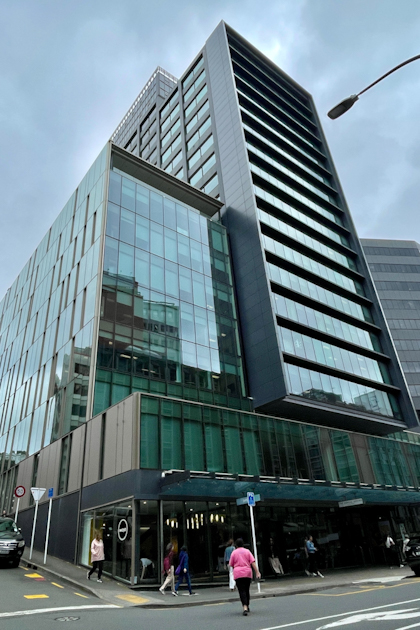Wellington 43