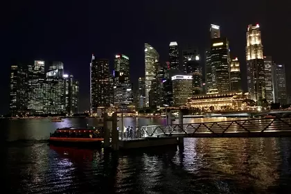 2B87C106 7044 445C 9937 FCE97B825E9E