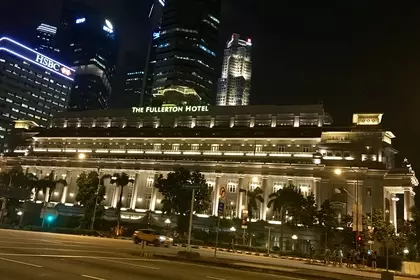 2B87C106 7044 445C 9937 FCE97B825E9E