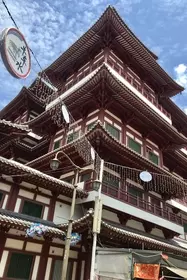 2B87C106 7044 445C 9937 FCE97B825E9E