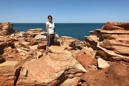 6F309E5A 203C 490F 8DF4 0B5ACAB771DF