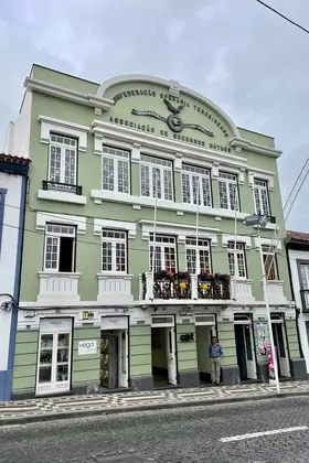 FF329835 4904 446D A11D 3C80C0329E76