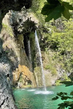 904A0598 B4FD 417A 8434 624CD8D275B7