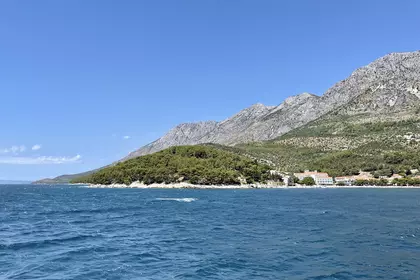 CB9E6DDE DB29 42BC BD82 572F19E641ED