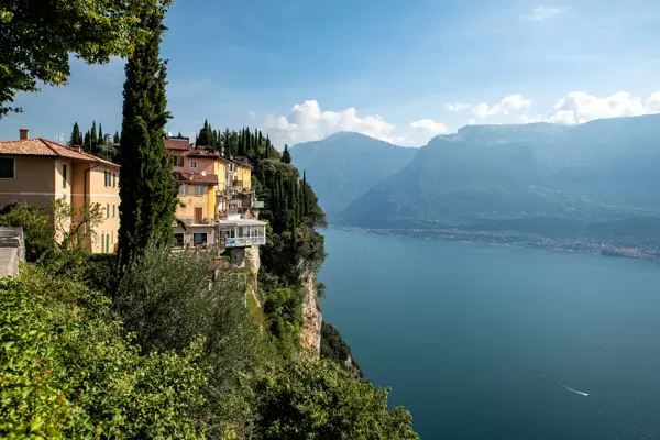 Blick von Pieve auf den Gardasee