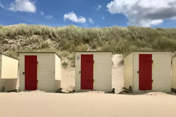 Strandhäuschen in Schoorl an Zee